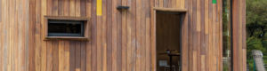 Maison kit en bois exotique